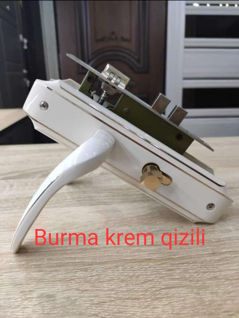 a4351996-cf4d-45f2-9a4f-ee7feaa265aa